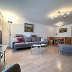 Adler 79 Apartment *